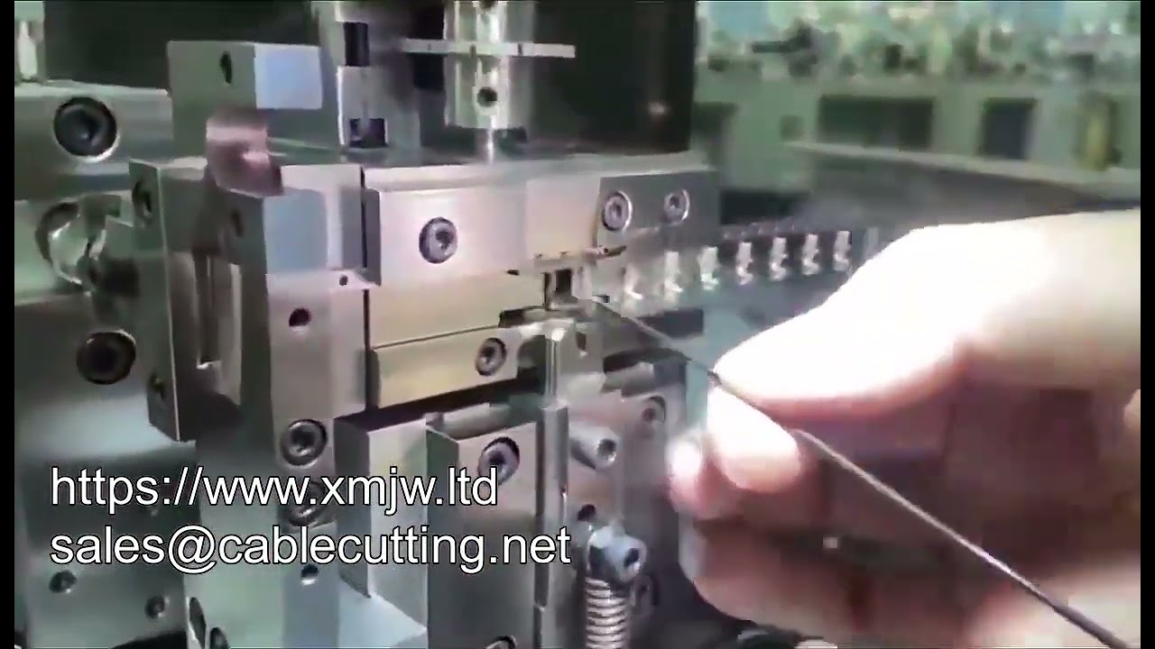Machine To Crimp Ipex Connector On 113 Cable WPM ipex