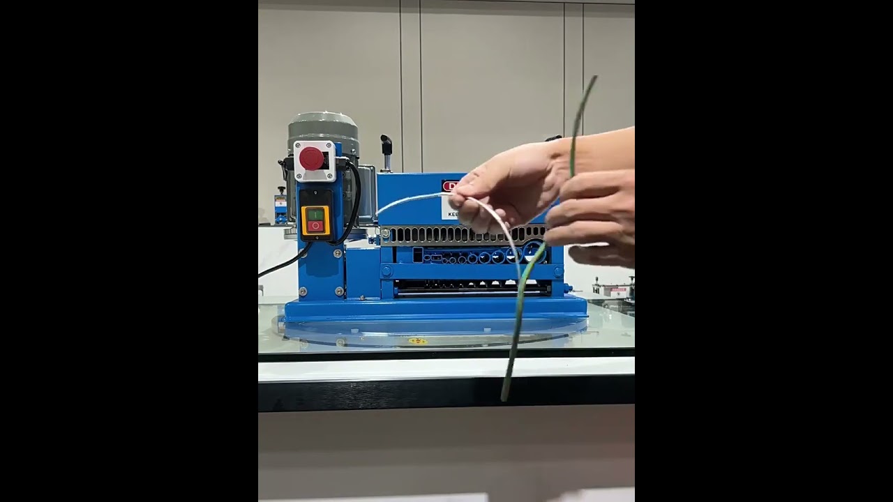 Automatic Electric Scrap Copper Wire Stripping and Peeling Machine 750W 10-Knife for 1-38mm Diameter Cable