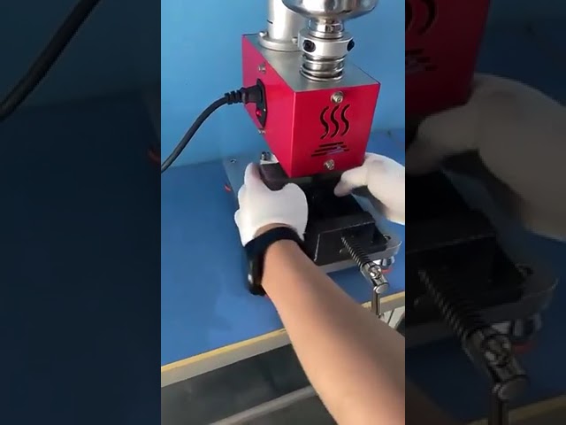 Newest Mini 20-G Manual Injection Molding Machine | Desktop Vertical Plastic Extruder
